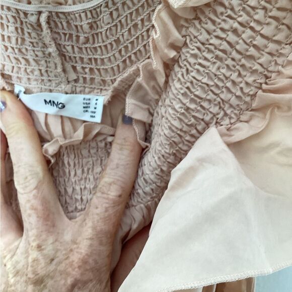 Mango NWOT Soft Blush Peach Ruffled Pleated Crinkle Off Shoulder Date Top M - Picture 8 of 8